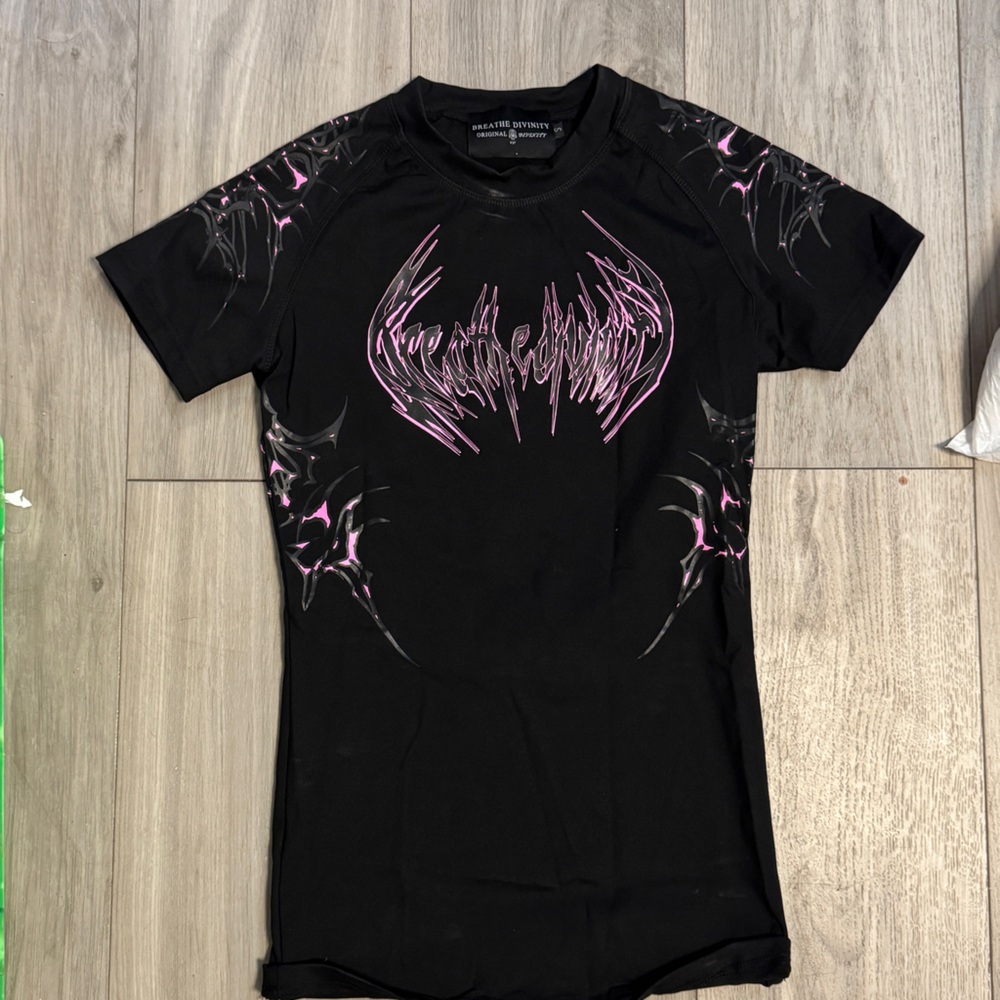 Breathedivinity Pink compression shirt